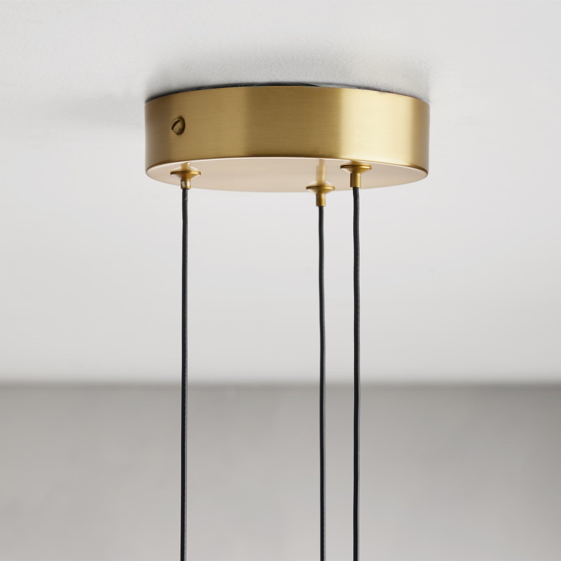 Soltaire Raindrop 3-Light Pendant