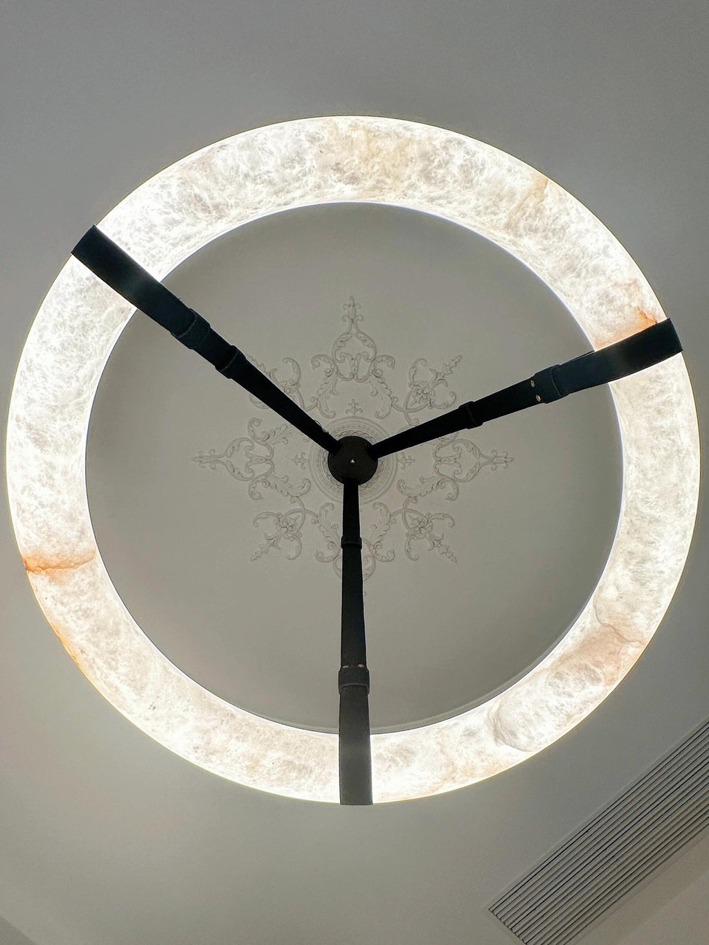 Modern Round Alabaster Chandelier for Living Room/Bedroom