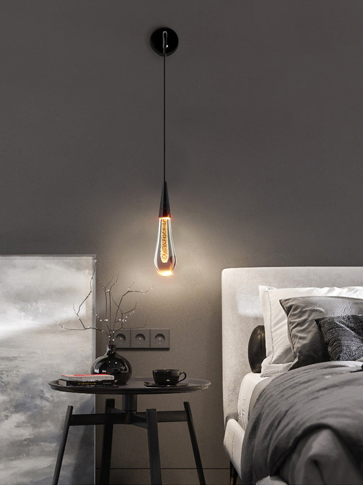 Raindrop Glass Solitaire Crystal Elegance Wall Sconce