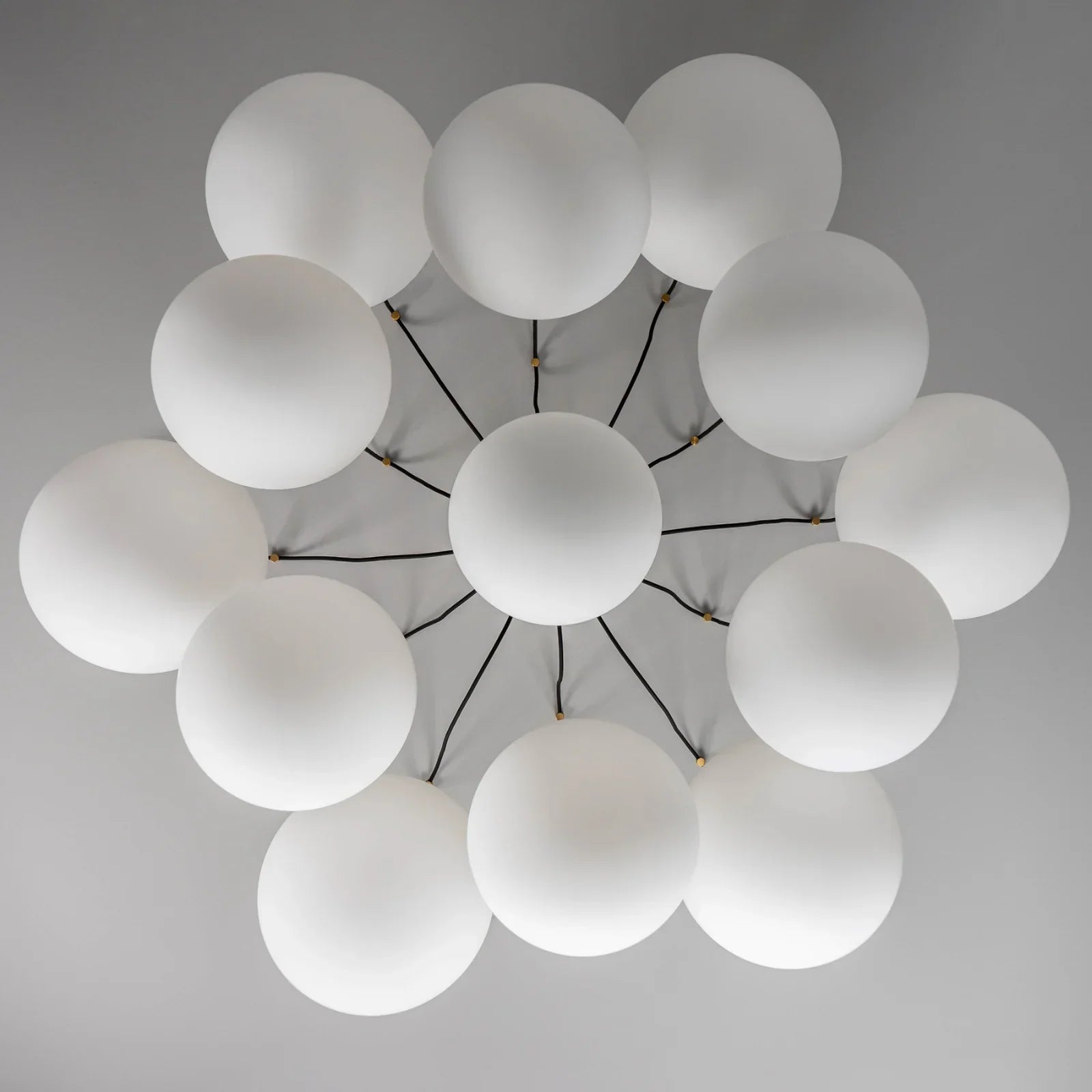 Terry Spider Alabaster Ball Chandelier, Luxurious Alabaster Chandelier Chandelier Riviko