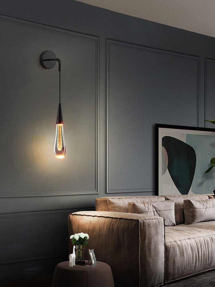 Raindrop Glass Solitaire Crystal Elegance Wall Sconce
