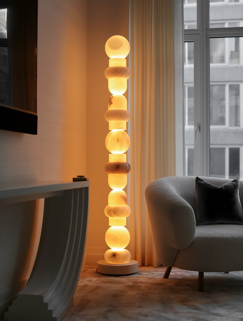 Alabaster Totem 16 Floor Lamp, Living Room Standing Lamp Floor standing lamps Riviko