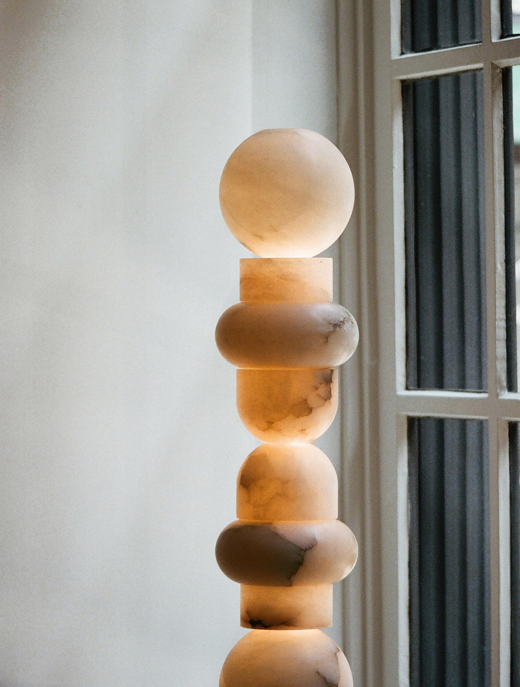 Alabaster Totem 16 Floor Lamp, Living Room Standing Lamp Floor standing lamps Riviko