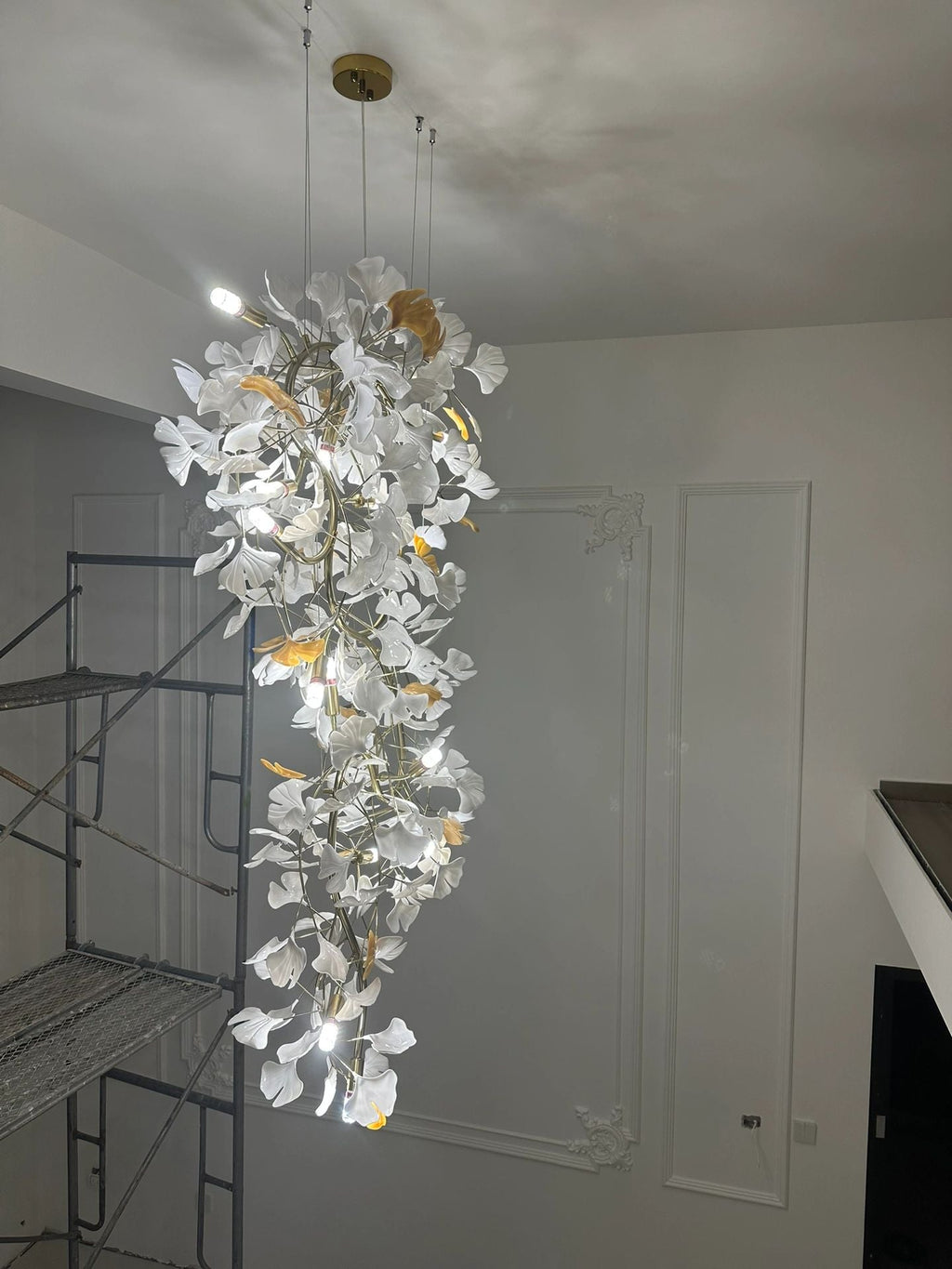 Artistic Tree Branch Pendant Light with Ceramic Ginkgo Leaves for High Ceilings in Hotel or Home - Riviko