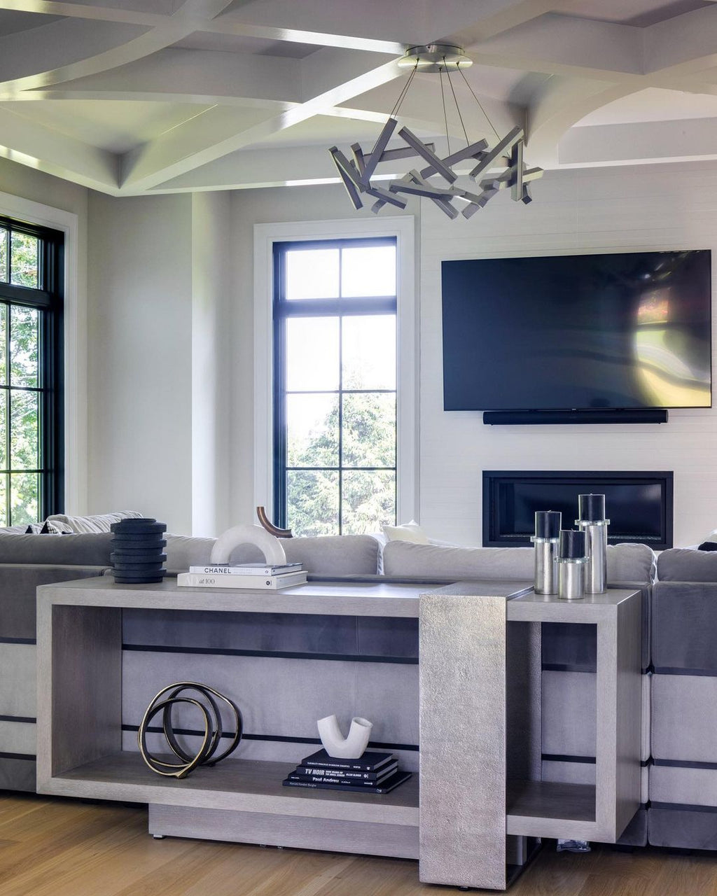 Modern Round/Linear Geometric Aluminum LED Chandelier for Dining Room/Bedroom