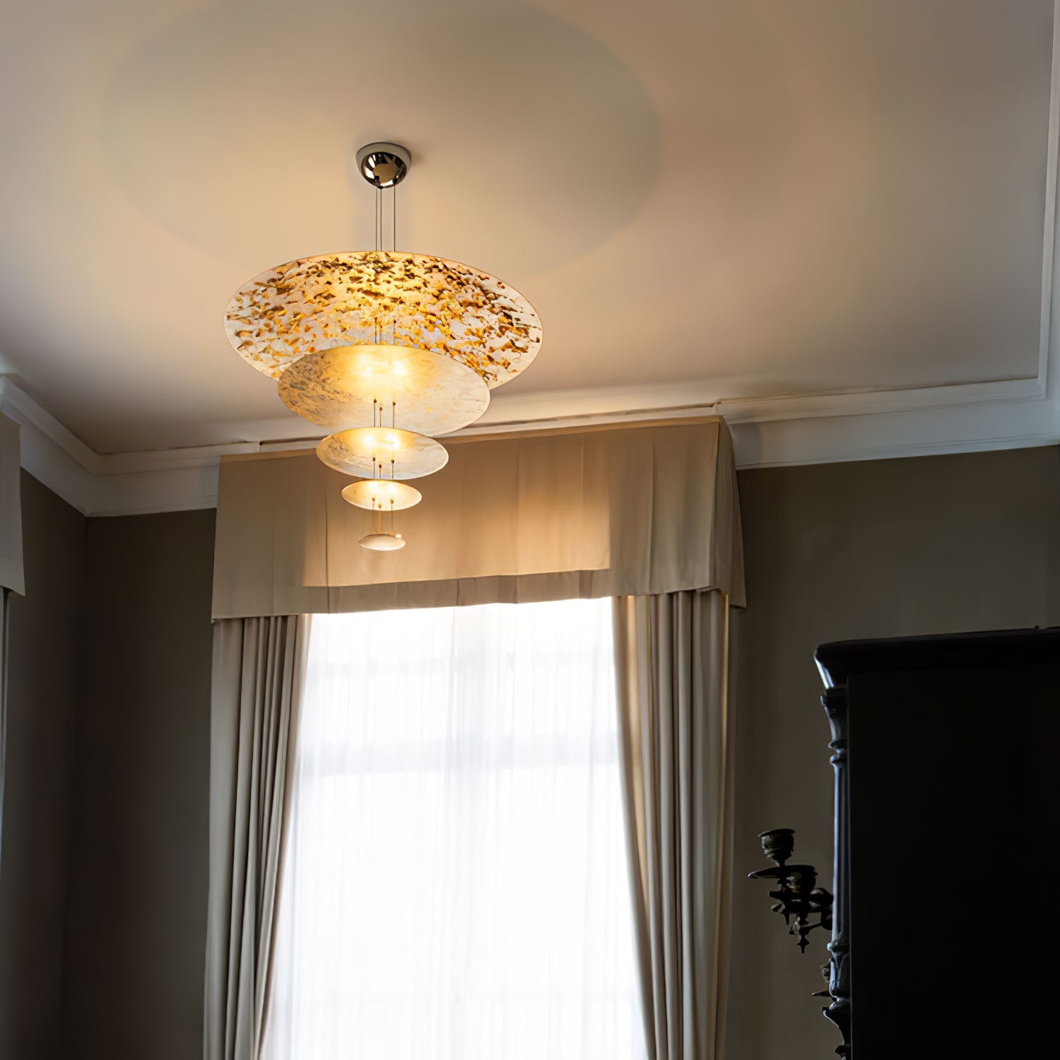 Machine Chandelier - Riviko